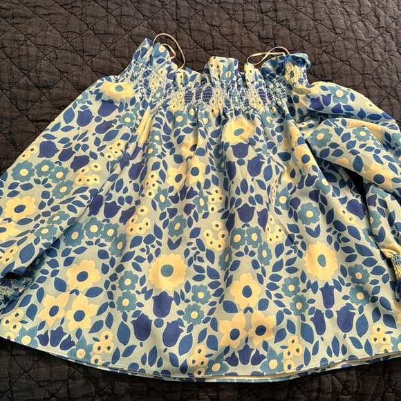 Tuckernuck Blue Floral Off the Shoulder Marguerite Blouse - Picture 7 of 8